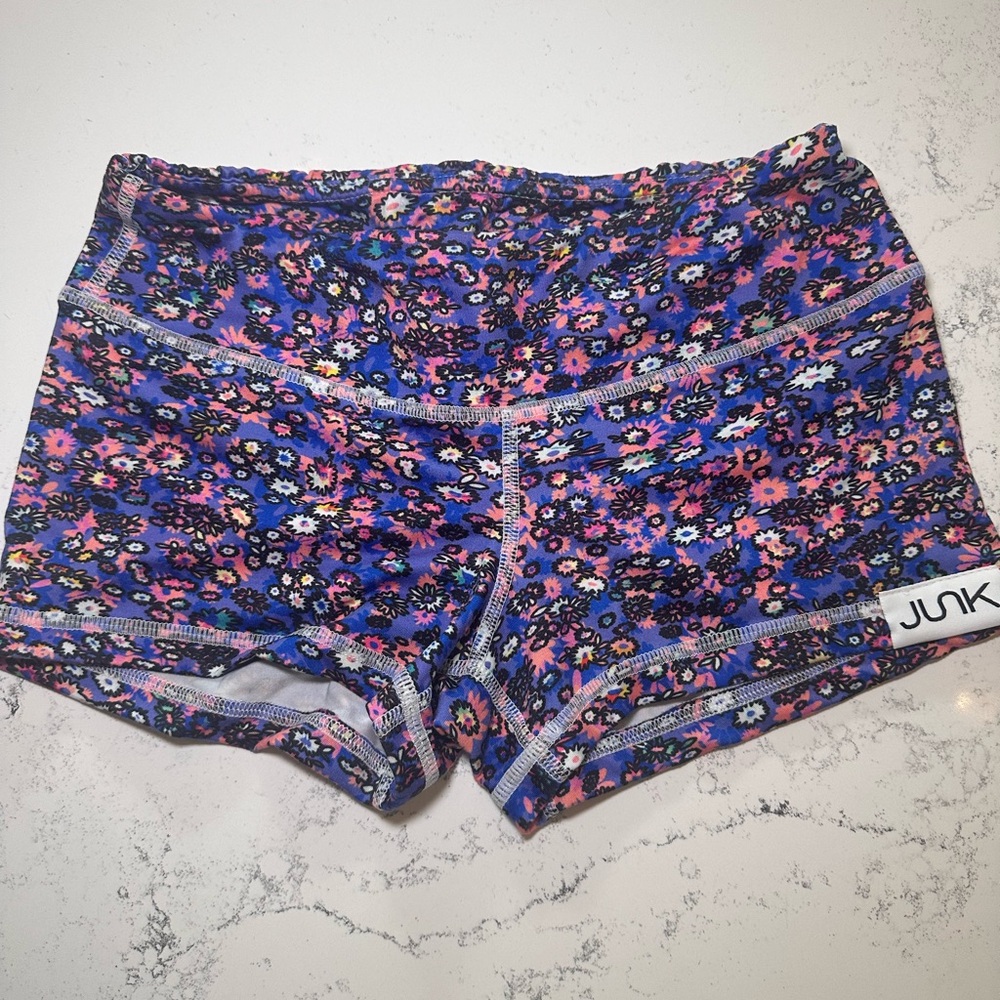 Fleo Junk size small shorts barely worn